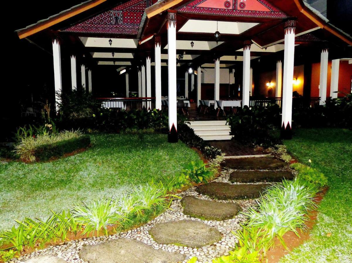 Toraja Torsina Hotel รานเตเปา ภายนอก รูปภาพ