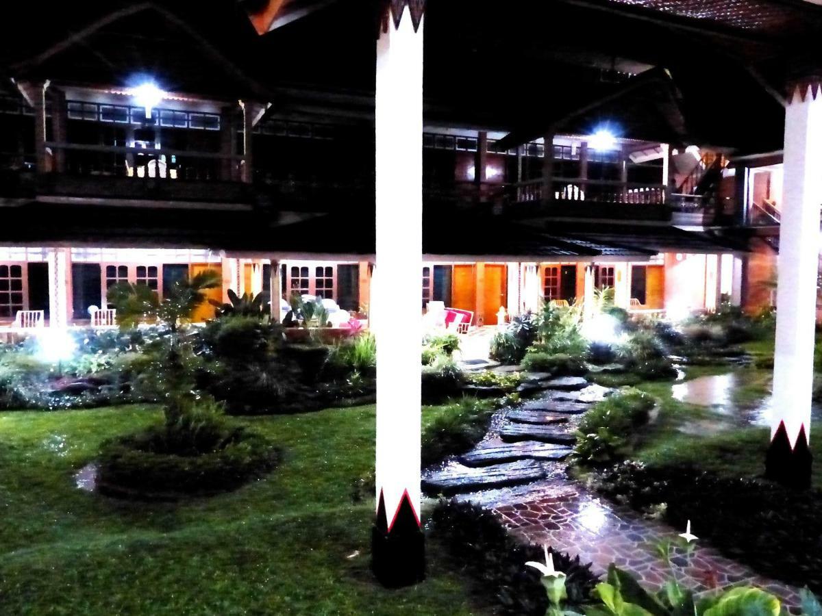 Toraja Torsina Hotel รานเตเปา ภายนอก รูปภาพ